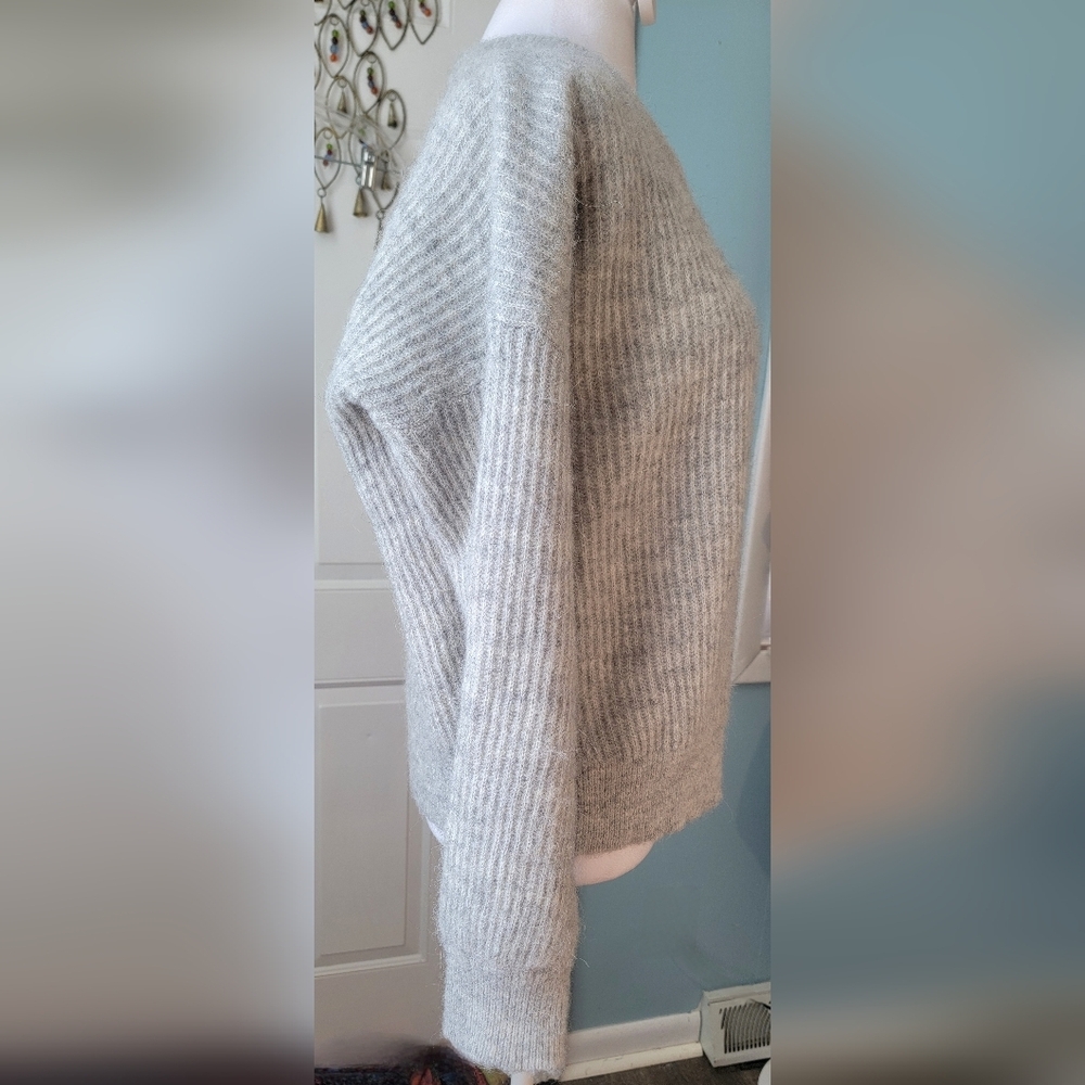 Banana Republic Heritage Wedge Crew Sweater Womens LP Gray Wool Alpaca Blend Rib - Picture 5 of 12